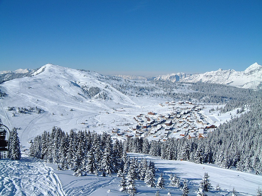 L'hiver sur Les Saisies, domaine Espace Diamant - Agence du Grand Mont